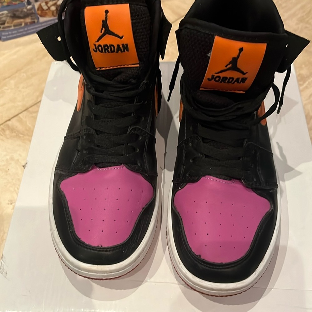 multiple color high sneakers used